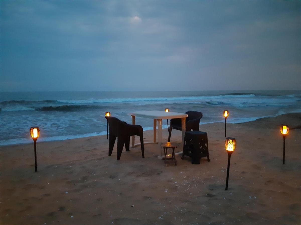 The Camp Club Beach Villa Payyannur ภายนอก รูปภาพ