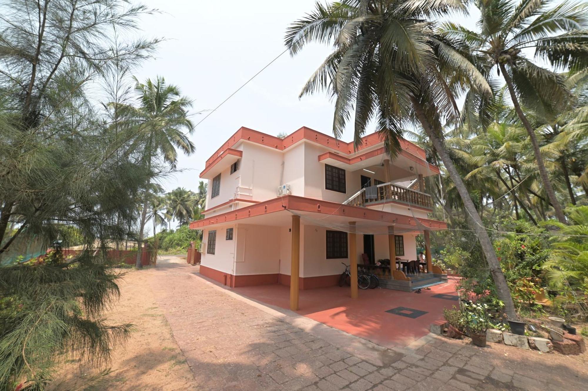 The Camp Club Beach Villa Payyannur ภายนอก รูปภาพ
